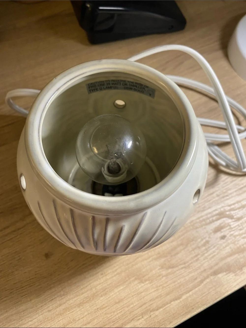 Scentsy White Ceramic Electric Wax Warmer with Sunburst Design